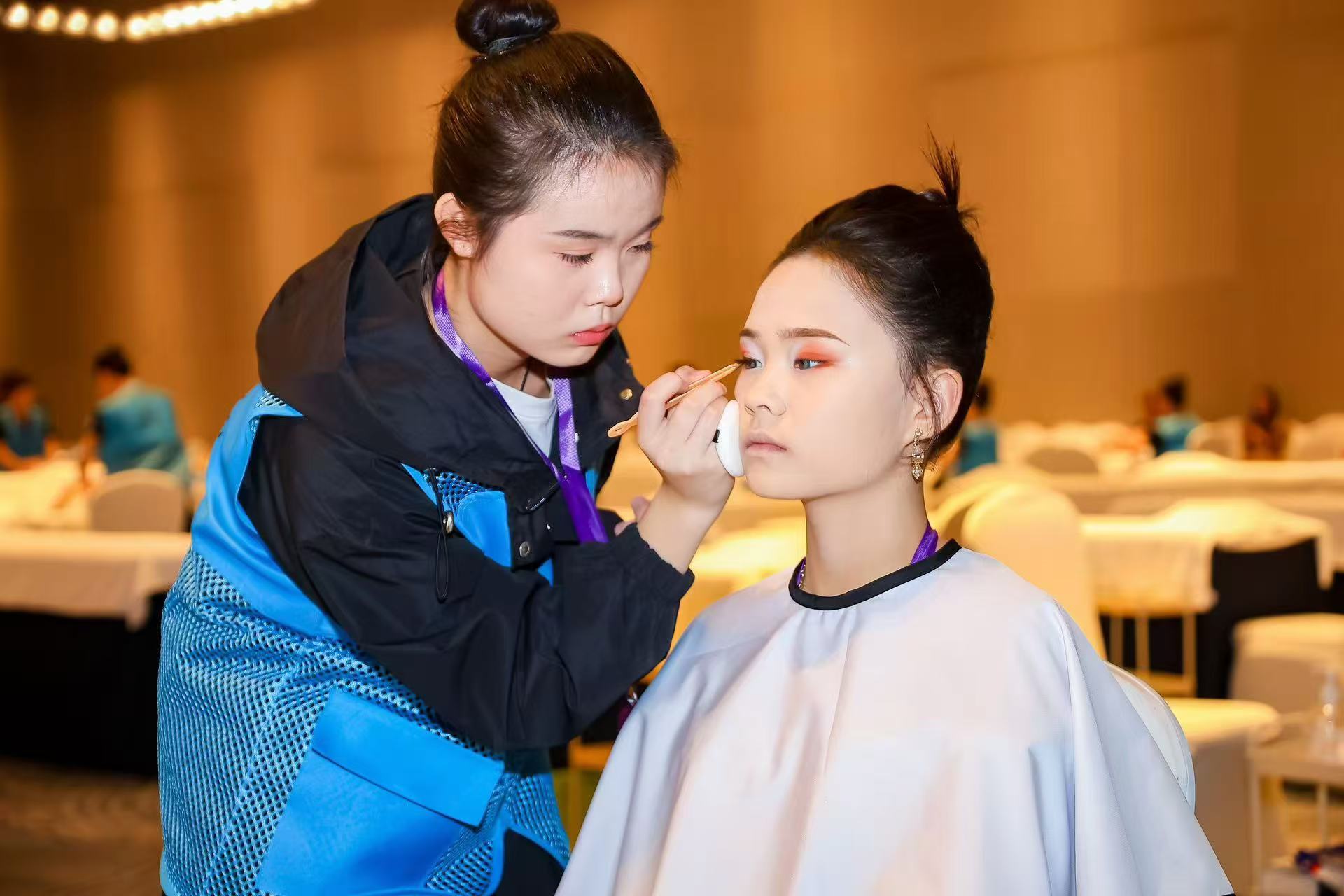 全国美容美发行业比赛03.jpg