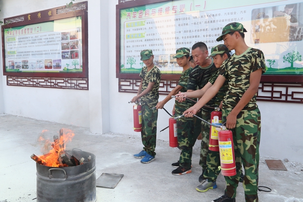 消防灭火二.JPG