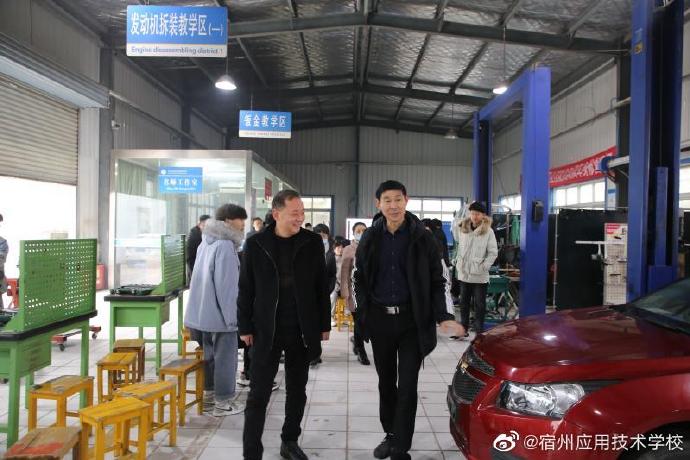006Jxg1Vly1glk1k76ucsj30m70etdhh.jpg