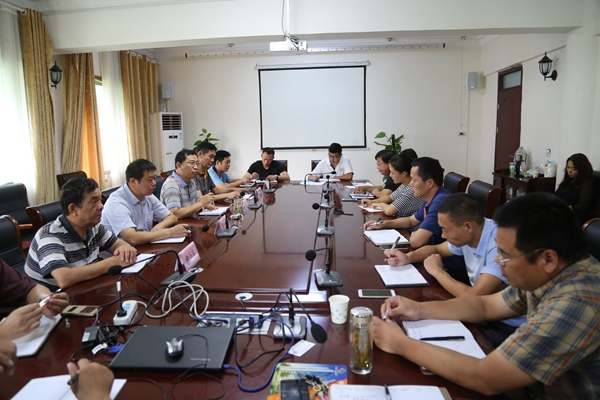 学校开学接待新生动员会.jpg