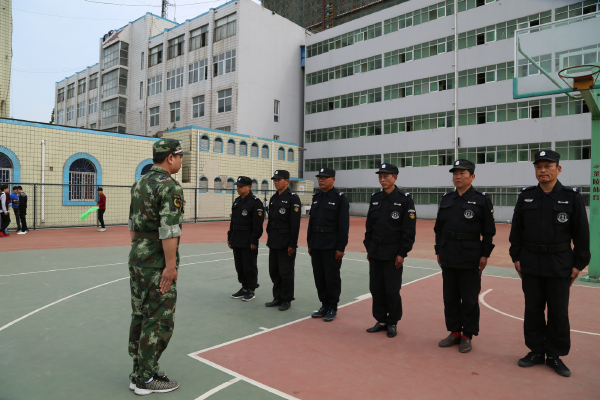 安保军训_好图看看.jpg