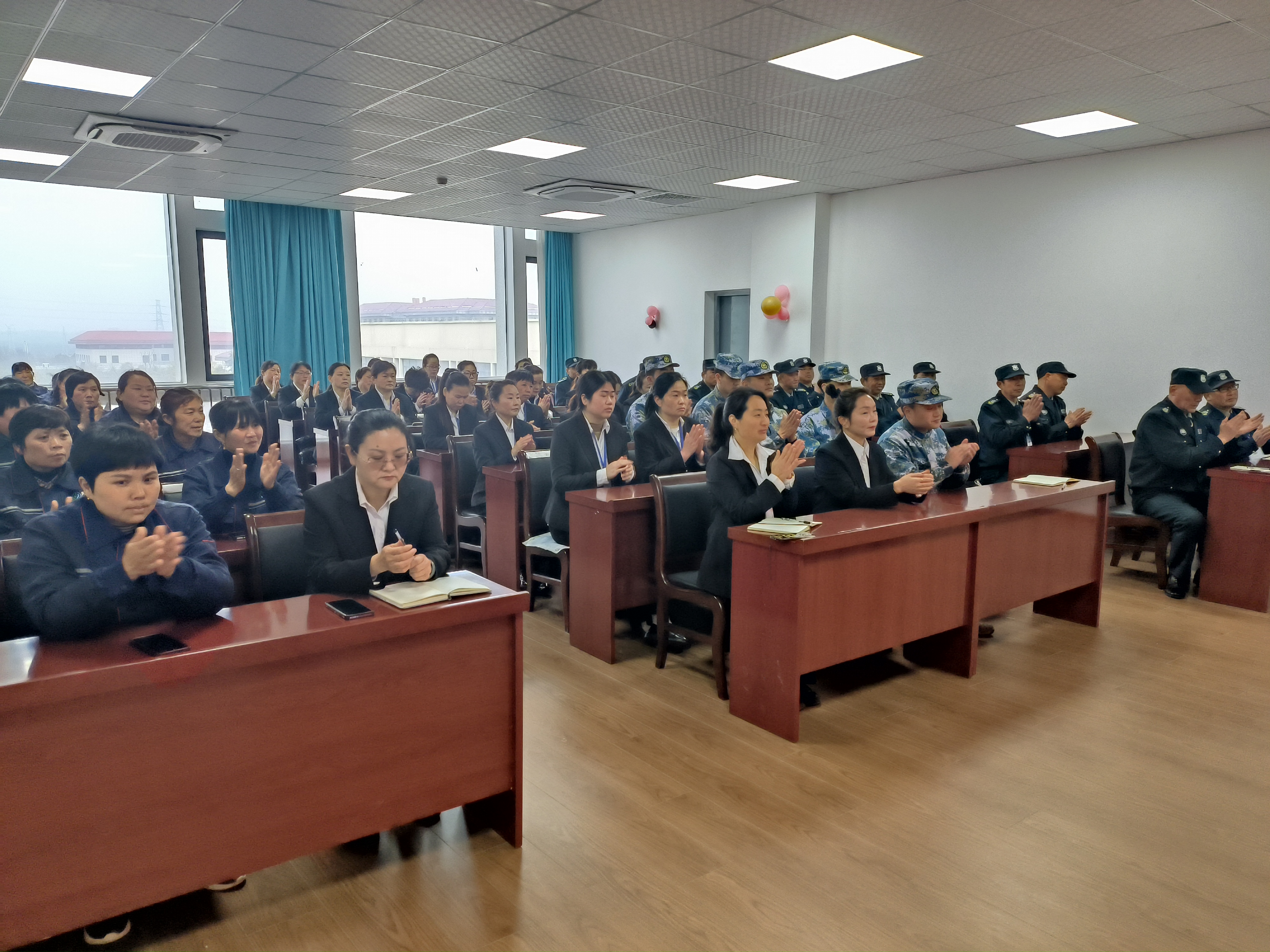 物业竞赛动员02.jpg 物业竞赛动员02.jpg