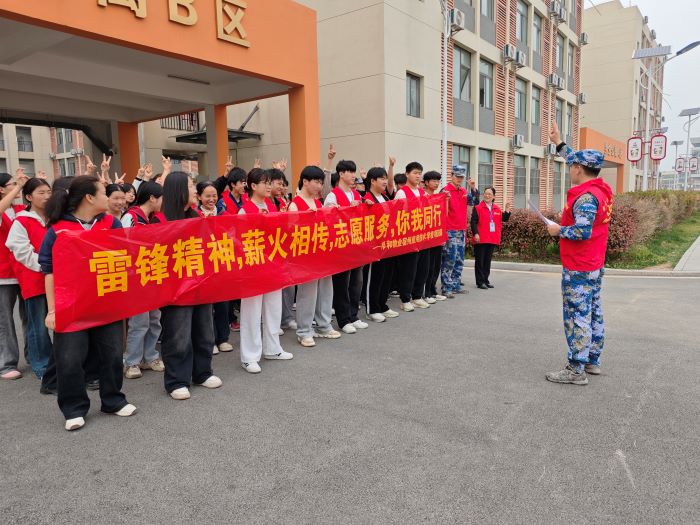 “书香润初心•劳动塑品行”主题教育活动1.jpg