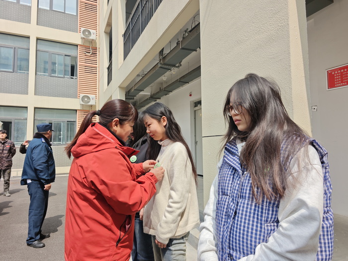 aaa497f3ef760061f2349806fd4f3cf6.jpg aaa497f3ef760061f2349806fd4f3cf6.jpg